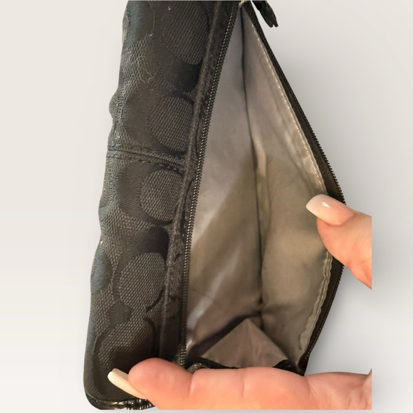 Coach Vintage Y2K Soho Signature Pleated Checkbook Wallet - EUC 🍍 - Picture 7 of 7